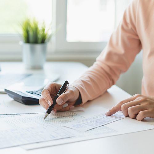 women doing taxes